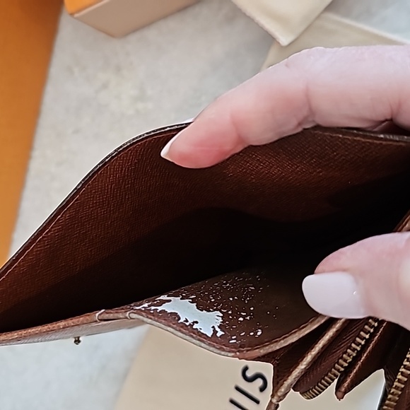 ✨️AUTHENTIC✨️ Louis Vuitton Monogram Porte Monnaie Bifold Wallet - Picture 8 of 16